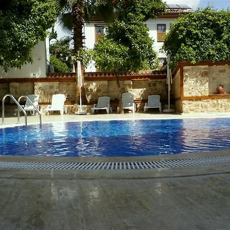 Secret Palace Hotel